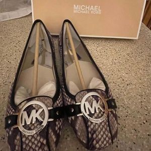 Authentic Michael Kors Brand New Flats